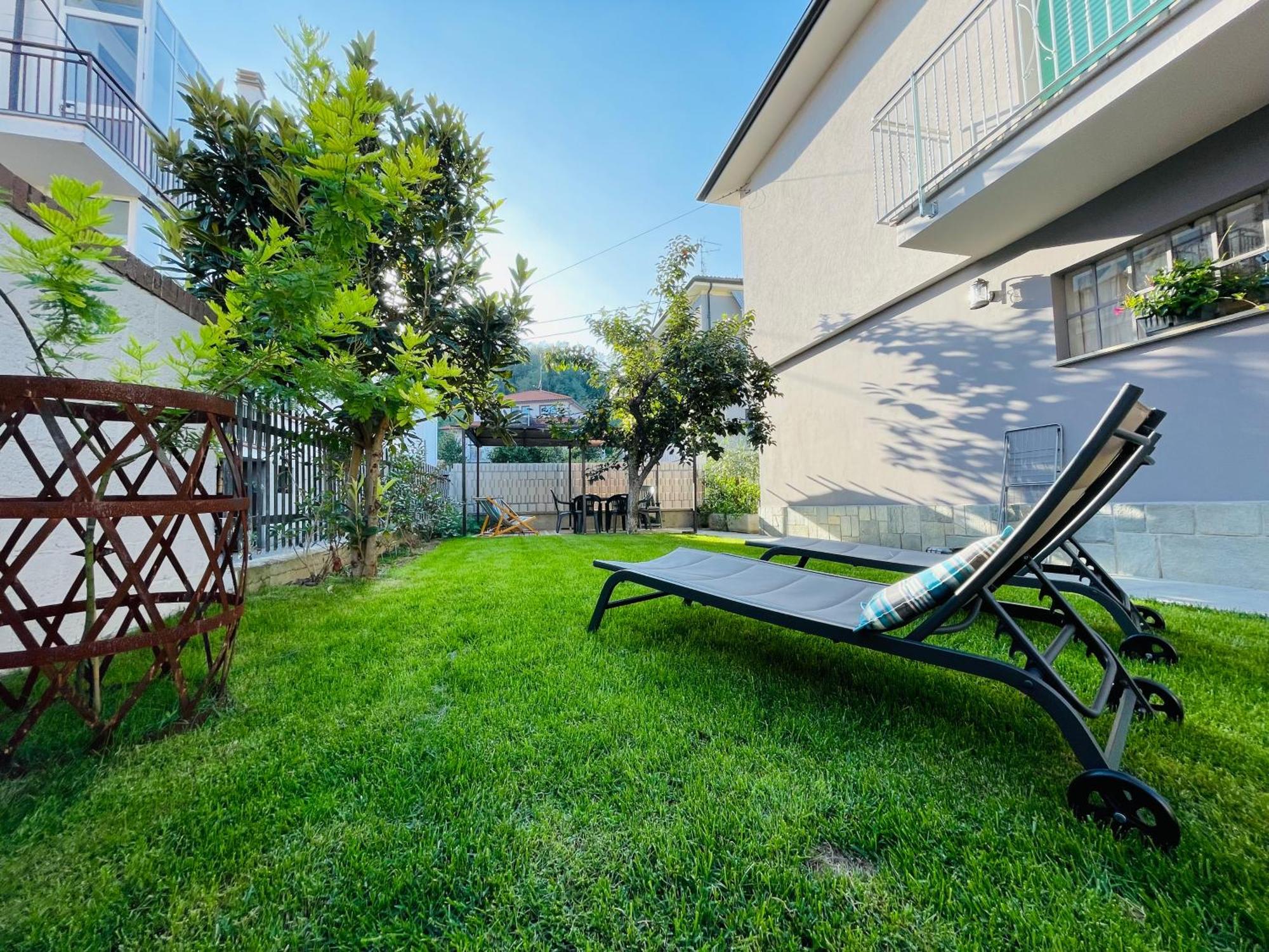 Casa Piero, Relax E Piscina Privata Tra Le Colline Delle Langhe Villa Alba  Luaran gambar