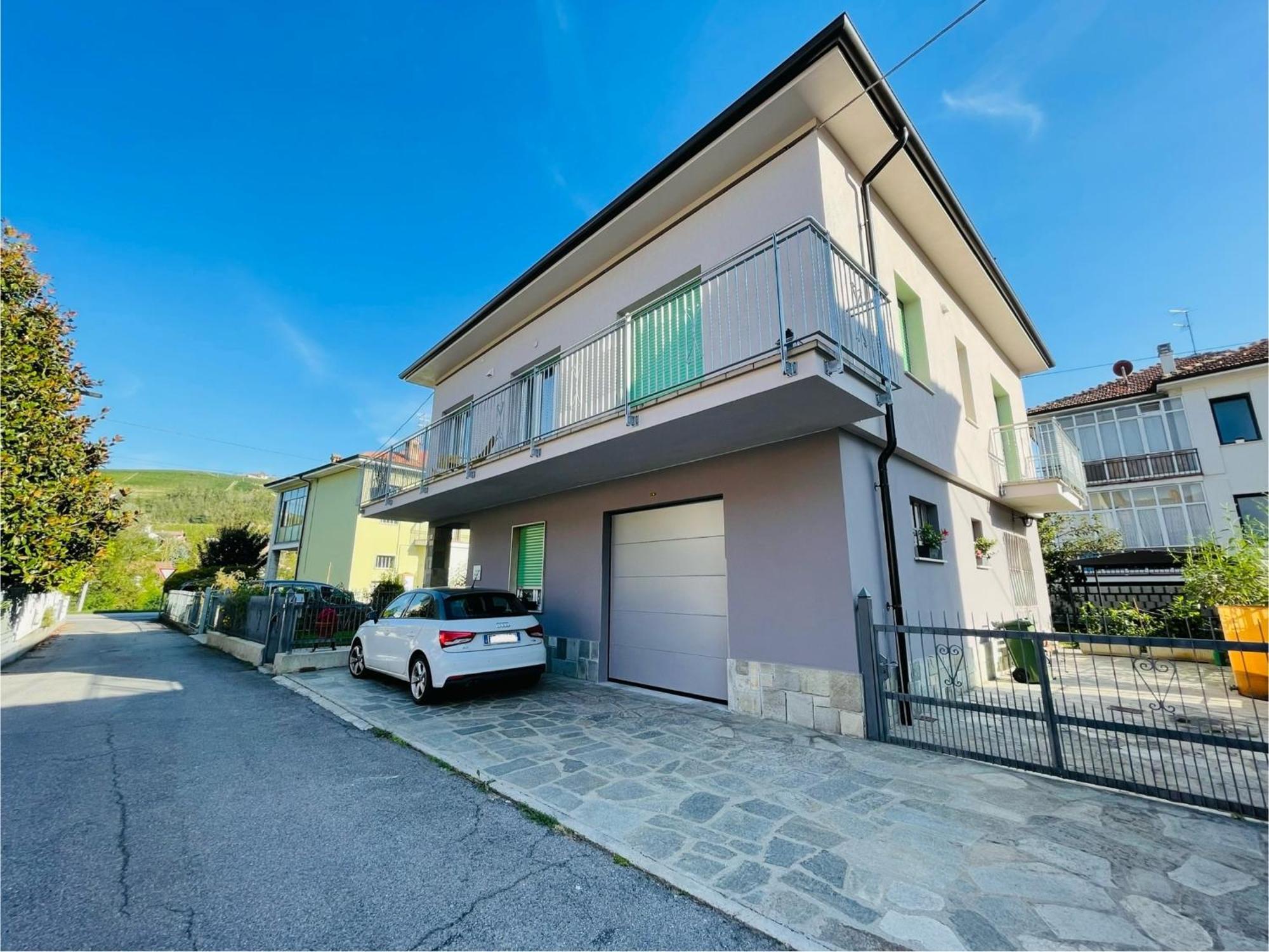 Casa Piero, Relax E Piscina Privata Tra Le Colline Delle Langhe Villa Alba  Luaran gambar